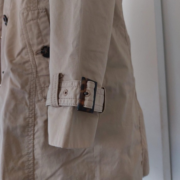 Banana Republic trench coat. - Picture 2 of 7